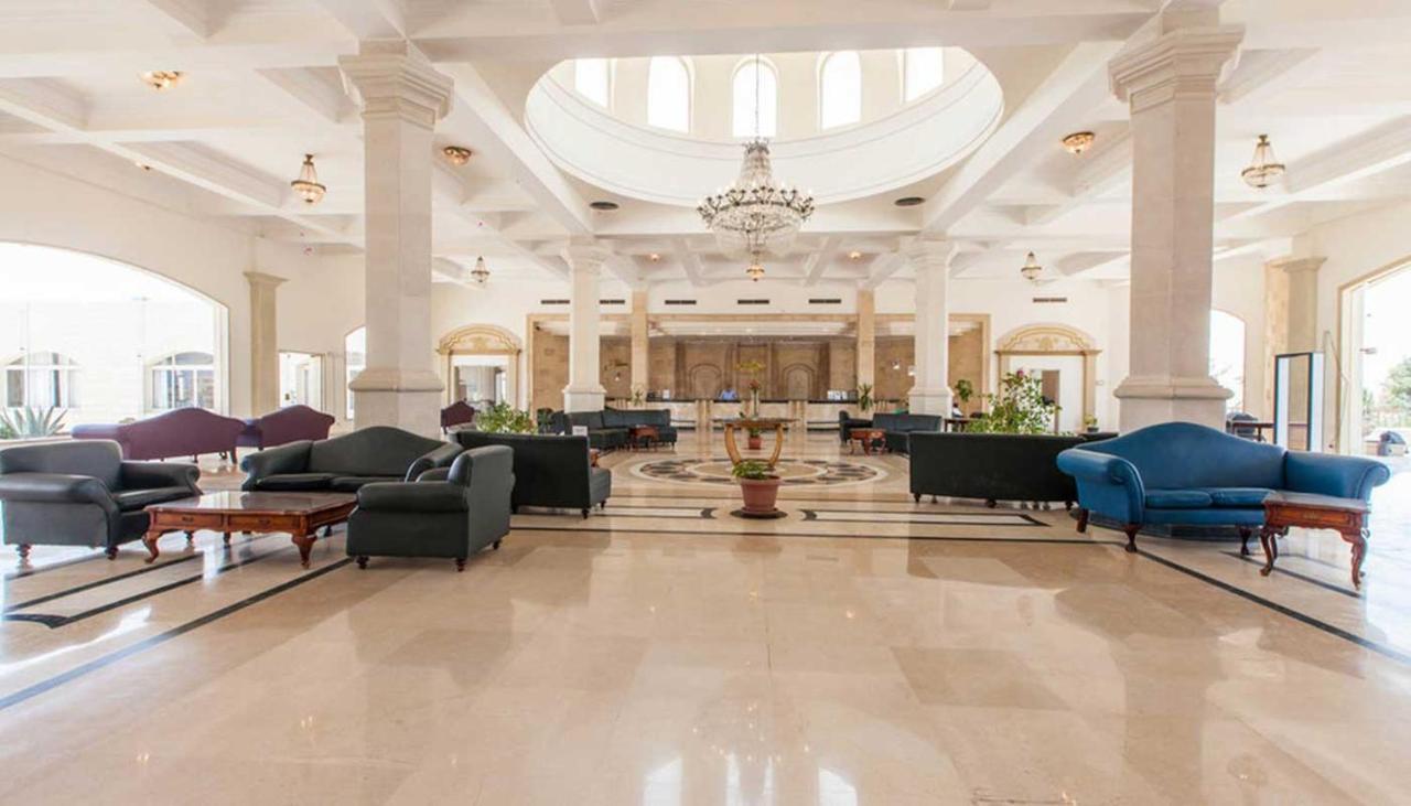 Brayka Bay Reef Resort 4*